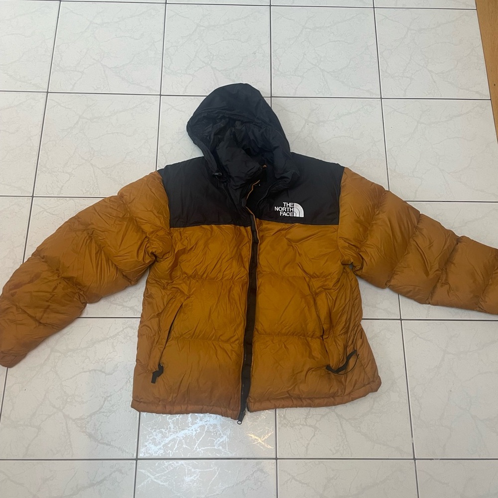 Men’s Yellow puffer the north face